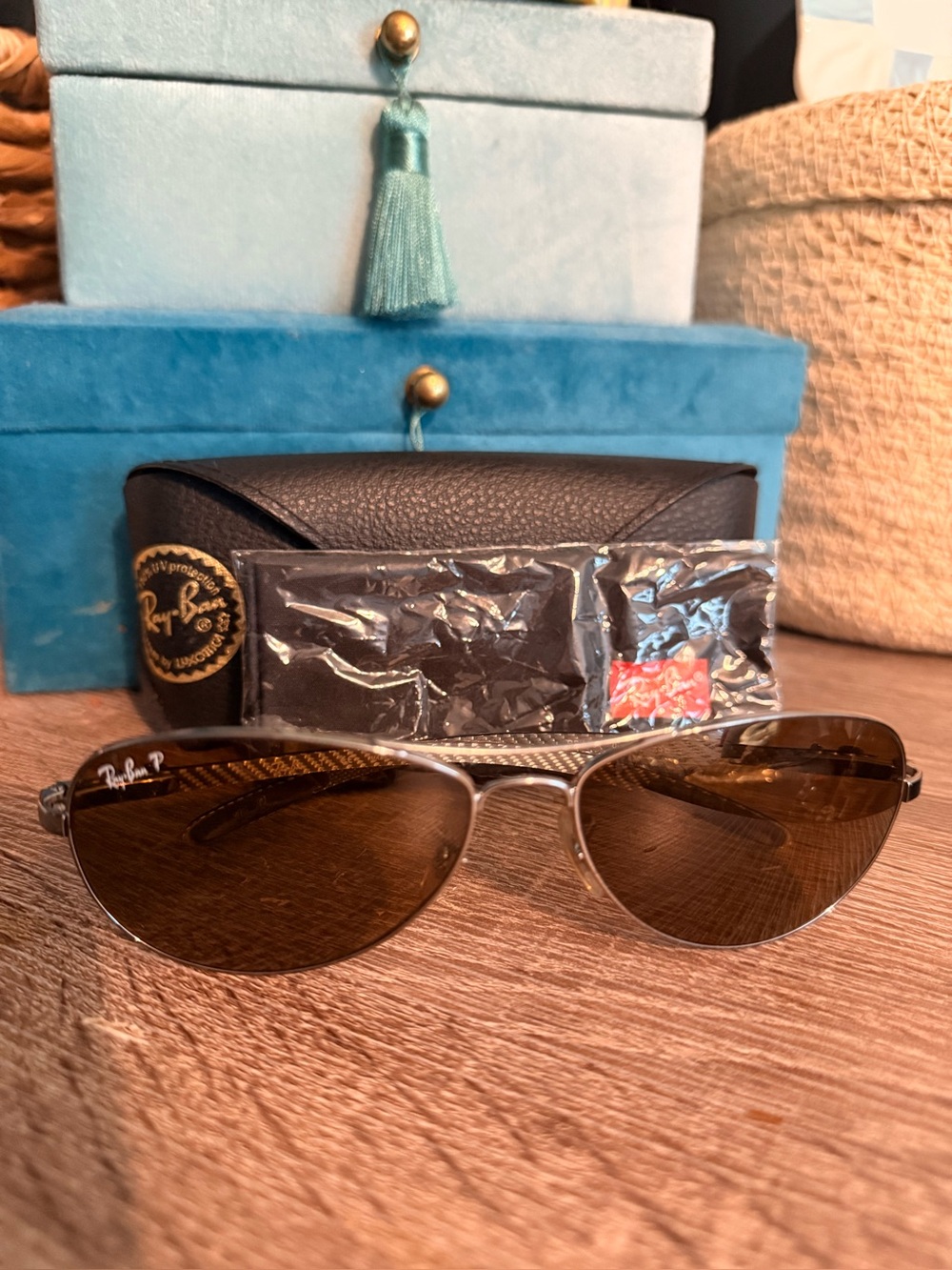 Ray-Ban RB8301 Carbon Fiber Aviator Sunglasses | Gunmetal | Brown Gradient | 59m